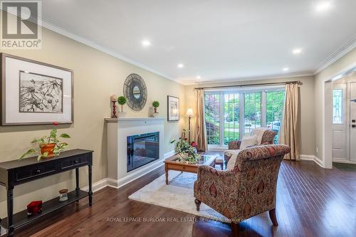 4173 Corrine Court, Burlington (Shoreacres), ON - Indoor Photo Showing Living Room With Fireplace