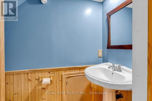 30 Aurora Place, Brampton (Heart Lake West), ON - Indoor Photo Showing Bathroom