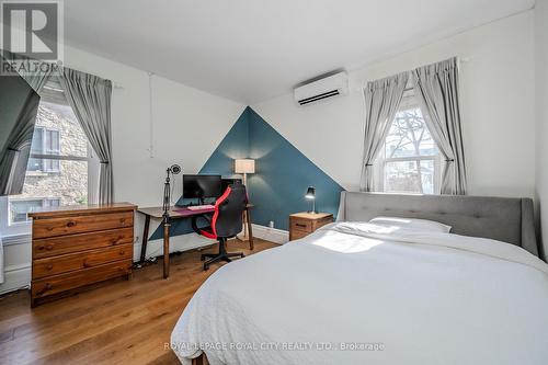 138 Dublin Street N, Guelph (Exhibition Park), ON - Indoor Photo Showing Bedroom