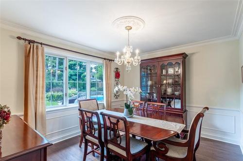 4173 Corrine Court, Burlington, ON - Indoor Photo Showing Dining Room