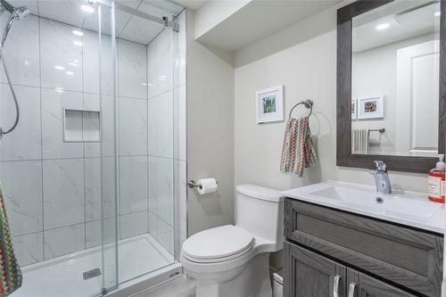 4173 Corrine Court, Burlington, ON - Indoor Photo Showing Bathroom