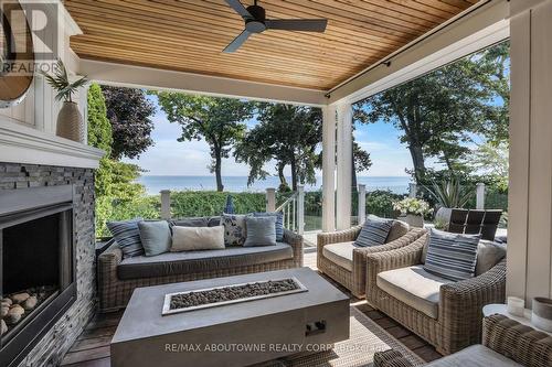 18 Holyrood Avenue, Oakville, ON - Outdoor With Deck Patio Veranda With Exterior