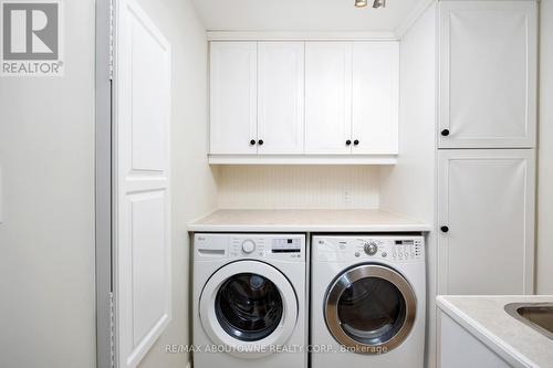 18 Holyrood Avenue, Oakville, ON - Indoor Photo Showing Laundry Room