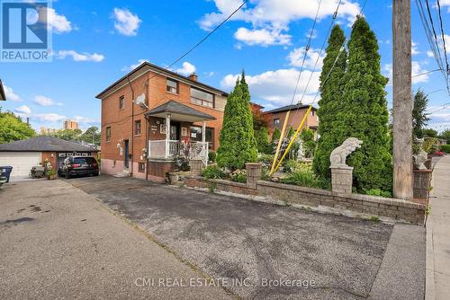 20 Donald Avenue, Toronto (Keelesdale-Eglinton West), ON - Outdoor