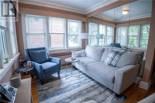 134 Adie Street, Sudbury, ON - Indoor Photo Showing Living Room