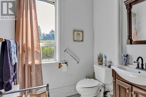 60 Collins Road, Trent Hills (Hastings), ON - Indoor Photo Showing Bathroom