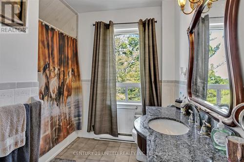 60 Collins Road, Trent Hills (Hastings), ON - Indoor Photo Showing Bathroom