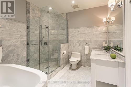 1560 Elgin Road, Thames Centre (Dorchester), ON - Indoor Photo Showing Bathroom