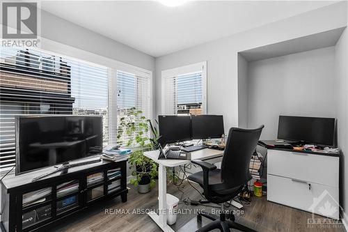 804 Mikinak Road, Ottawa, ON - Indoor Photo Showing Office