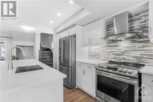 804 Mikinak Road, Ottawa, ON - Indoor Photo Showing Kitchen With Stainless Steel Kitchen With Upgraded Kitchen