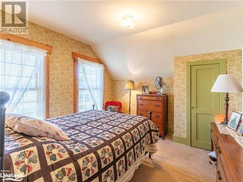 23 Centre Street S, Huntsville, ON - Indoor Photo Showing Bedroom