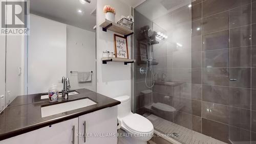 929 - 39 Queens Quay E, Toronto (Waterfront Communities), ON - Indoor Photo Showing Bathroom