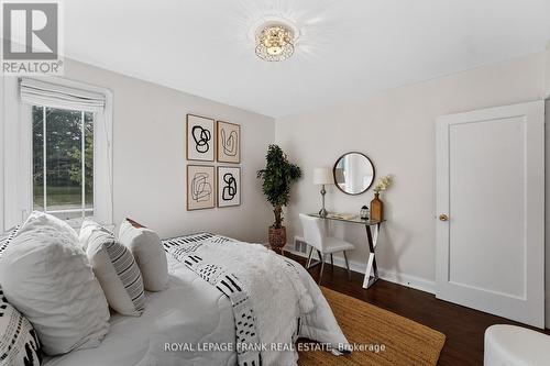 577 Grierson Street, Oshawa (O'Neill), ON - Indoor Photo Showing Bedroom