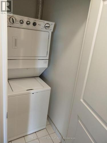 1117 - 10 Bloorview Place, Toronto (Don Valley Village), ON - Indoor Photo Showing Laundry Room