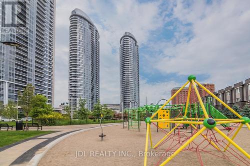 3211 - 125 Village Green Square, Toronto (Agincourt South-Malvern West), ON - Outdoor With Facade