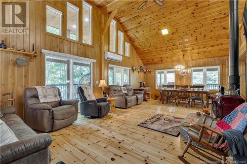 22 Sparkes Lane, Cambridge-Narrows, NB - Indoor Photo Showing Living Room