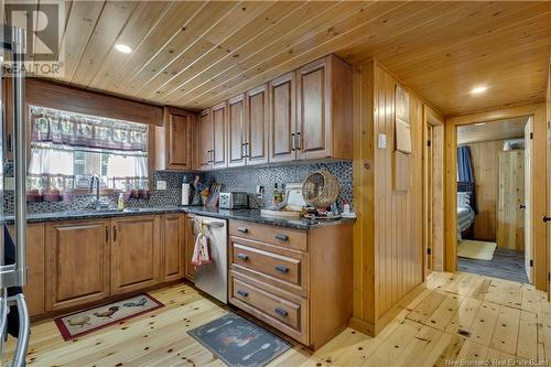 22 Sparkes Lane, Cambridge-Narrows, NB - Indoor Photo Showing Kitchen