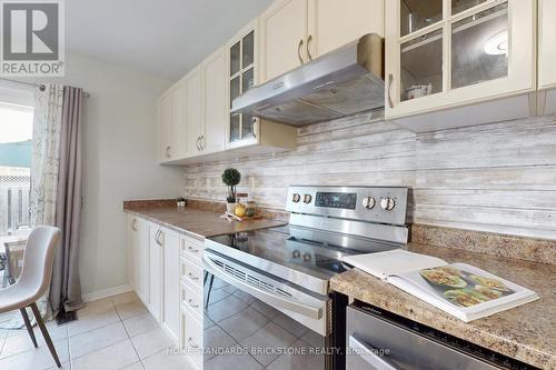 74 Nunn Crescent, New Tecumseth, ON - Indoor Photo Showing Kitchen