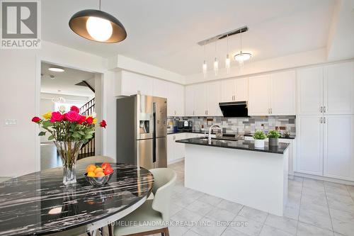 7 Westbury Way, Whitby (Brooklin), ON - Indoor Photo Showing Kitchen