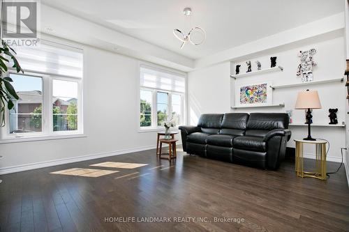 7 Westbury Way, Whitby (Brooklin), ON - Indoor Photo Showing Living Room