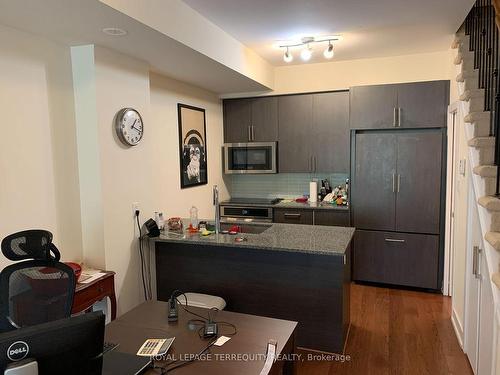 26-17 Powerhouse St, Toronto, ON - Indoor Photo Showing Kitchen With Double Sink