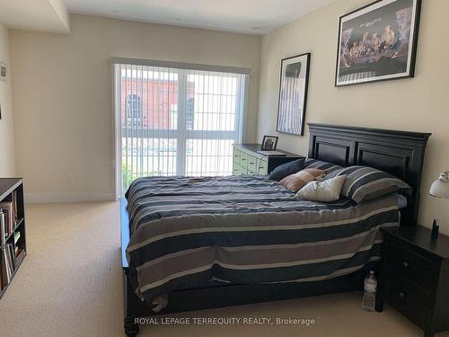 26-17 Powerhouse St, Toronto, ON - Indoor Photo Showing Bedroom