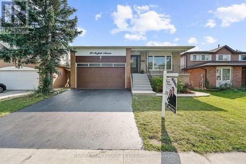 18 Moffatt Avenue, Brampton (Fletcher'S West), ON - Outdoor With Facade