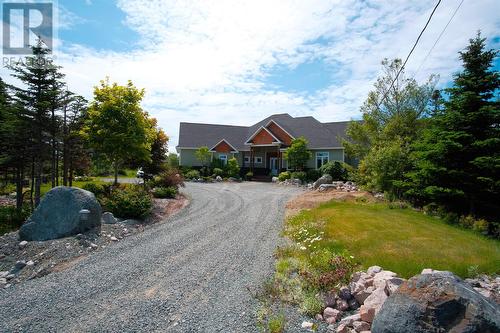 16 Edgewater Lane, Torbay, NL - Outdoor