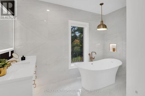 62 Silverfox Place, Vaughan, ON - Indoor Photo Showing Bathroom