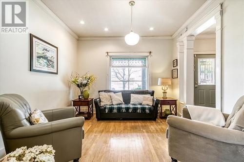 357 Medora Street, Greater Sudbury, ON - Indoor Photo Showing Living Room