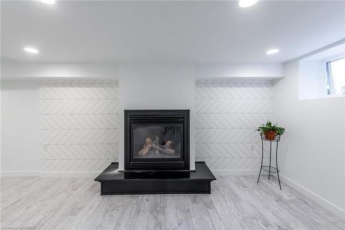 257 East 17Th Street|Unit #Lower, Hamilton, ON - Indoor With Fireplace