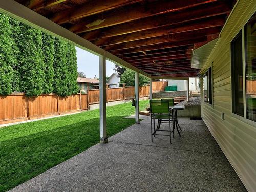 580 Carmel Crt, Kamloops, BC - Outdoor With Deck Patio Veranda With Exterior