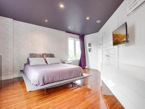 Master bedroom - A-322 Mtée Sanche, Rosemère, QC - Indoor Photo Showing Bedroom