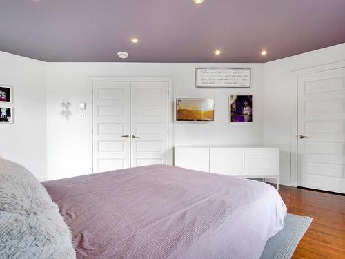 Master bedroom - A-322 Mtée Sanche, Rosemère, QC - Indoor Photo Showing Bedroom