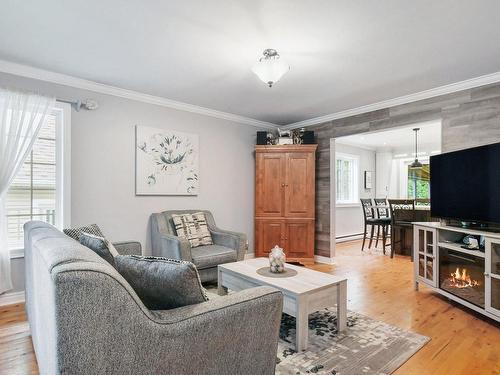 Salon - 1333 Ch. Des Anglais, Mascouche, QC - Indoor Photo Showing Living Room