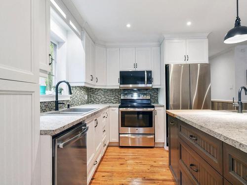 Cuisine - 1333 Ch. Des Anglais, Mascouche, QC - Indoor Photo Showing Kitchen With Double Sink With Upgraded Kitchen