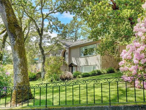 3420 Bonair Pl, Saanich, BC 