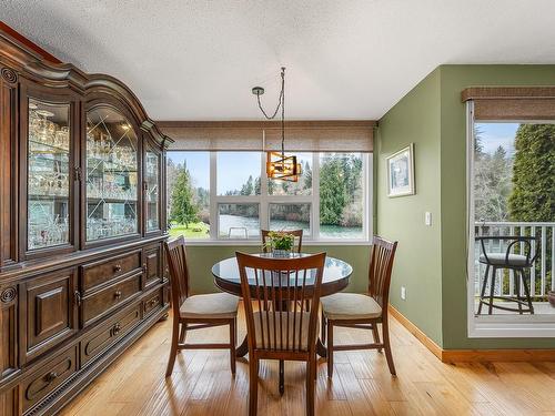 217-205 1St St, Courtenay, BC - Indoor Photo Showing Dining Room