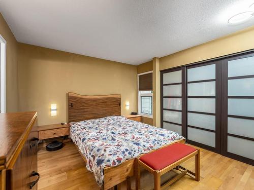 217-205 1St St, Courtenay, BC - Indoor Photo Showing Bedroom