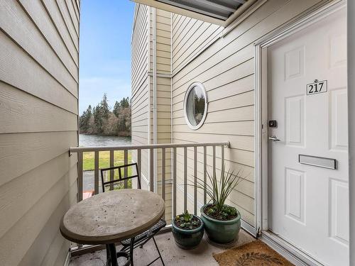 217-205 1St St, Courtenay, BC - Outdoor With Exterior