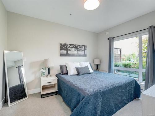 106-2500 Hackett Cres, Central Saanich, BC - Indoor Photo Showing Bedroom