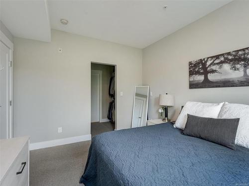 106-2500 Hackett Cres, Central Saanich, BC - Indoor Photo Showing Bedroom