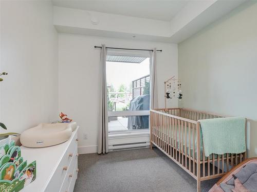 106-2500 Hackett Cres, Central Saanich, BC - Indoor Photo Showing Bedroom