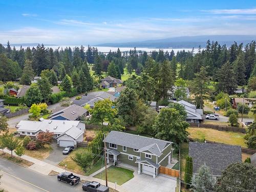 1765 Robb Ave, Comox, BC 