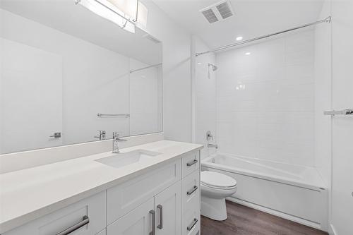 1201-4215 Gellatly Road, West Kelowna, BC - Indoor Photo Showing Bathroom