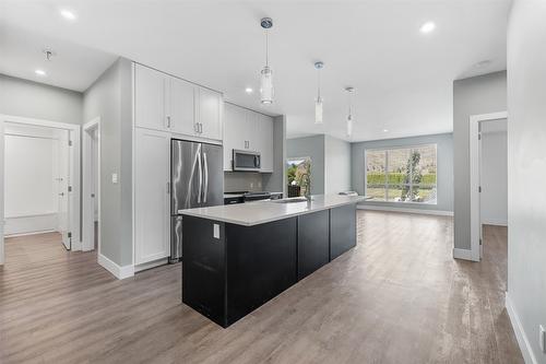 1201-4215 Gellatly Road, West Kelowna, BC - Indoor Photo Showing Kitchen With Upgraded Kitchen