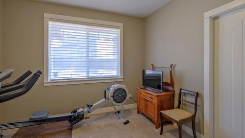 1257 Feedham Avenue, Kelowna, BC - Indoor