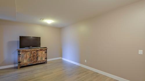 1257 Feedham Avenue, Kelowna, BC - Indoor Photo Showing Other Room