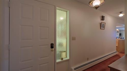 4080 Lakeshore Road, Kelowna, BC - Indoor Photo Showing Other Room