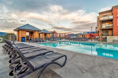 138-654 Cook Road, Kelowna, BC - Outdoor With In Ground Pool